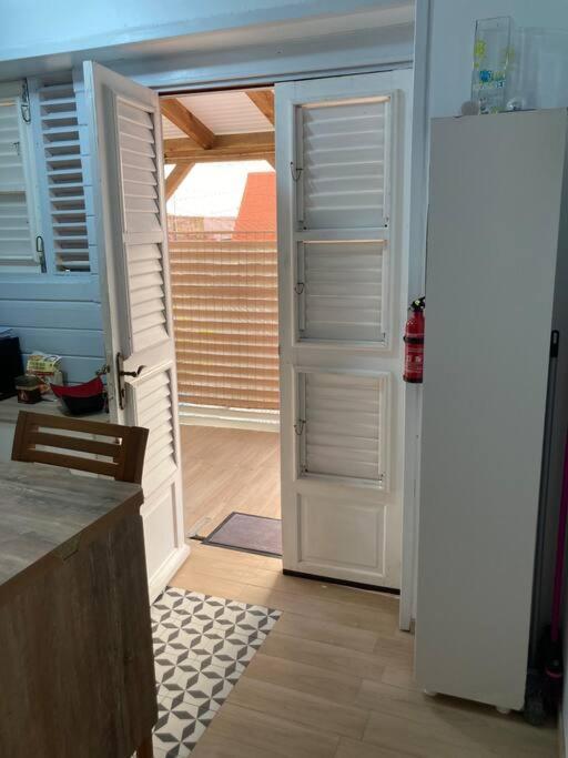 Agreable Logement, Bien Situe Schoelcher Exterior foto